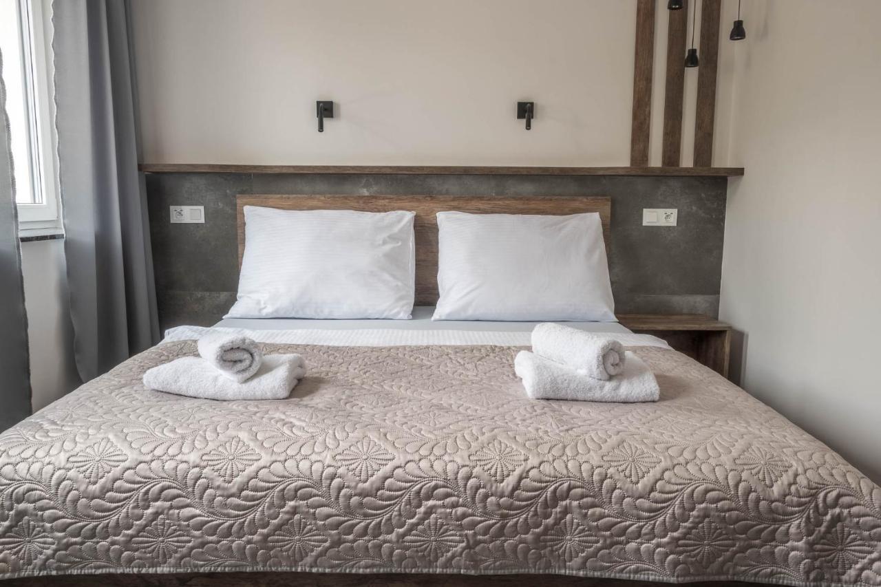 Veltlin Bed & Wine Hotel Valtice Kültér fotó