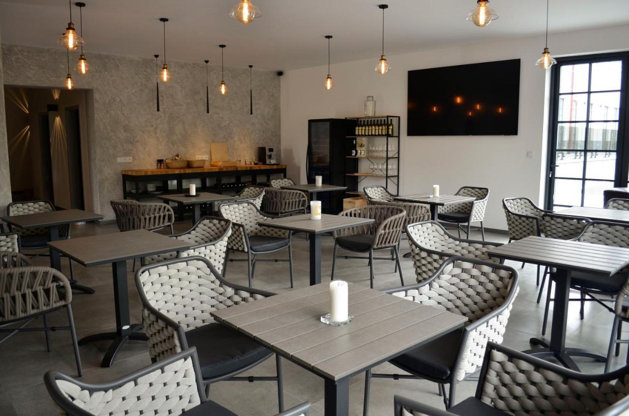 Veltlin Bed & Wine Hotel Valtice Kültér fotó