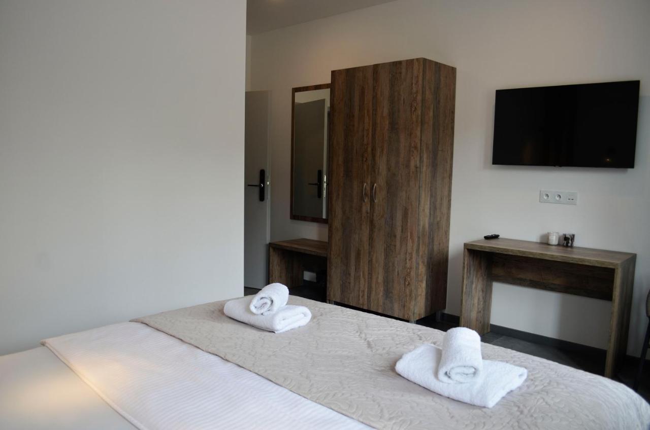 Veltlin Bed & Wine Hotel Valtice Kültér fotó