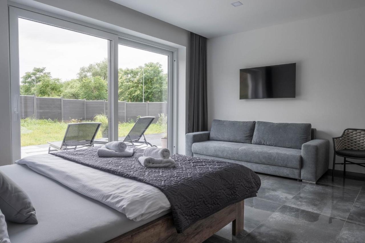 Veltlin Bed & Wine Hotel Valtice Kültér fotó