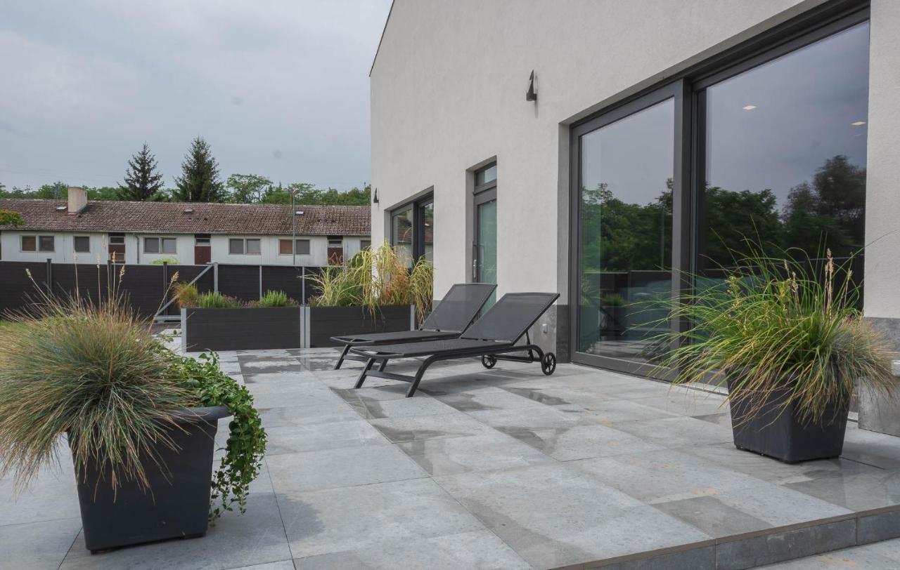 Veltlin Bed & Wine Hotel Valtice Kültér fotó