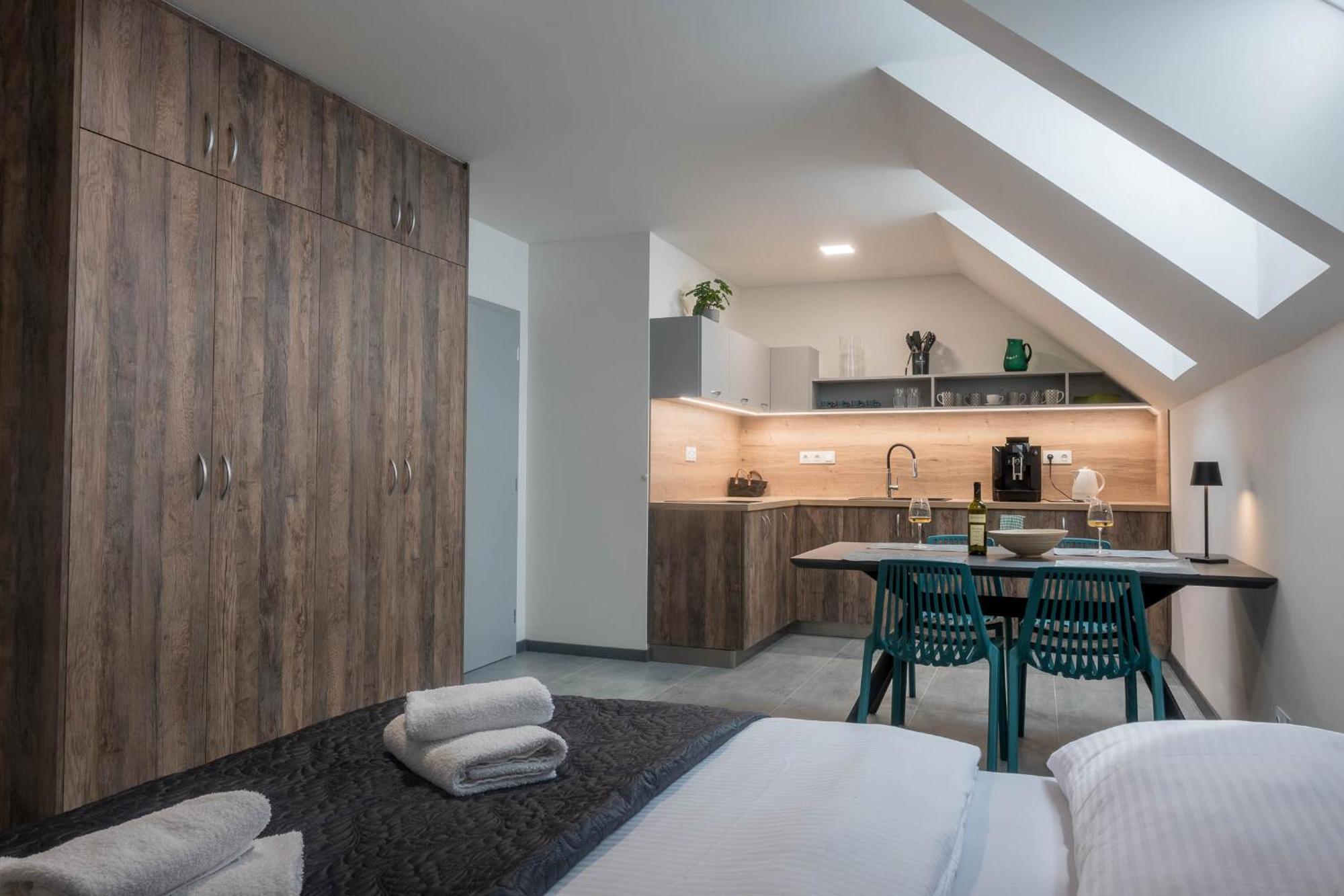 Veltlin Bed & Wine Hotel Valtice Kültér fotó