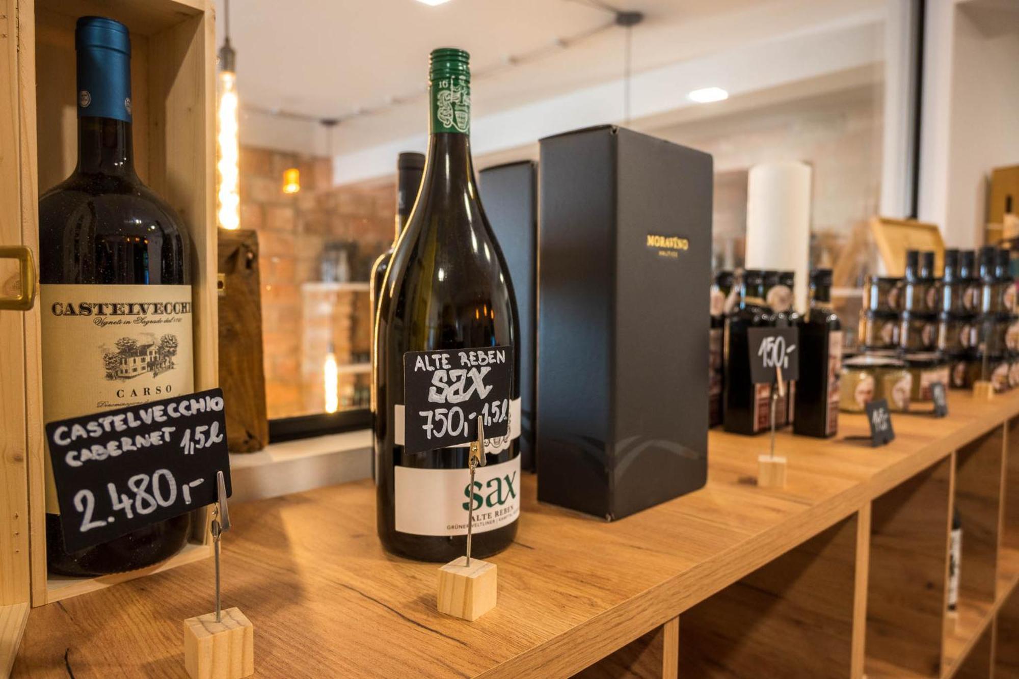 Veltlin Bed & Wine Hotel Valtice Kültér fotó